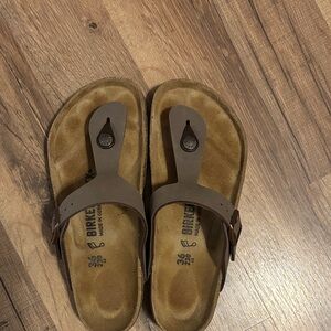 Birkenstock mocha Gizeh BS sandal sz 36